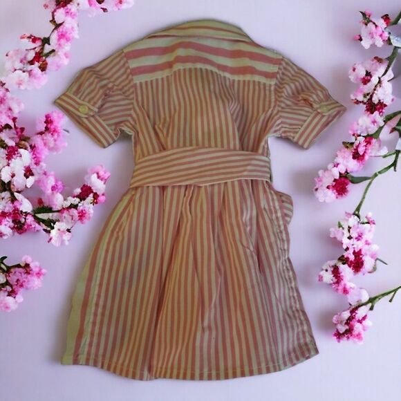 Baby Girl Clothing Bundle – 2 Sweaters & 4 Dresses 0-3 months (#1) - Picture 13 of 13